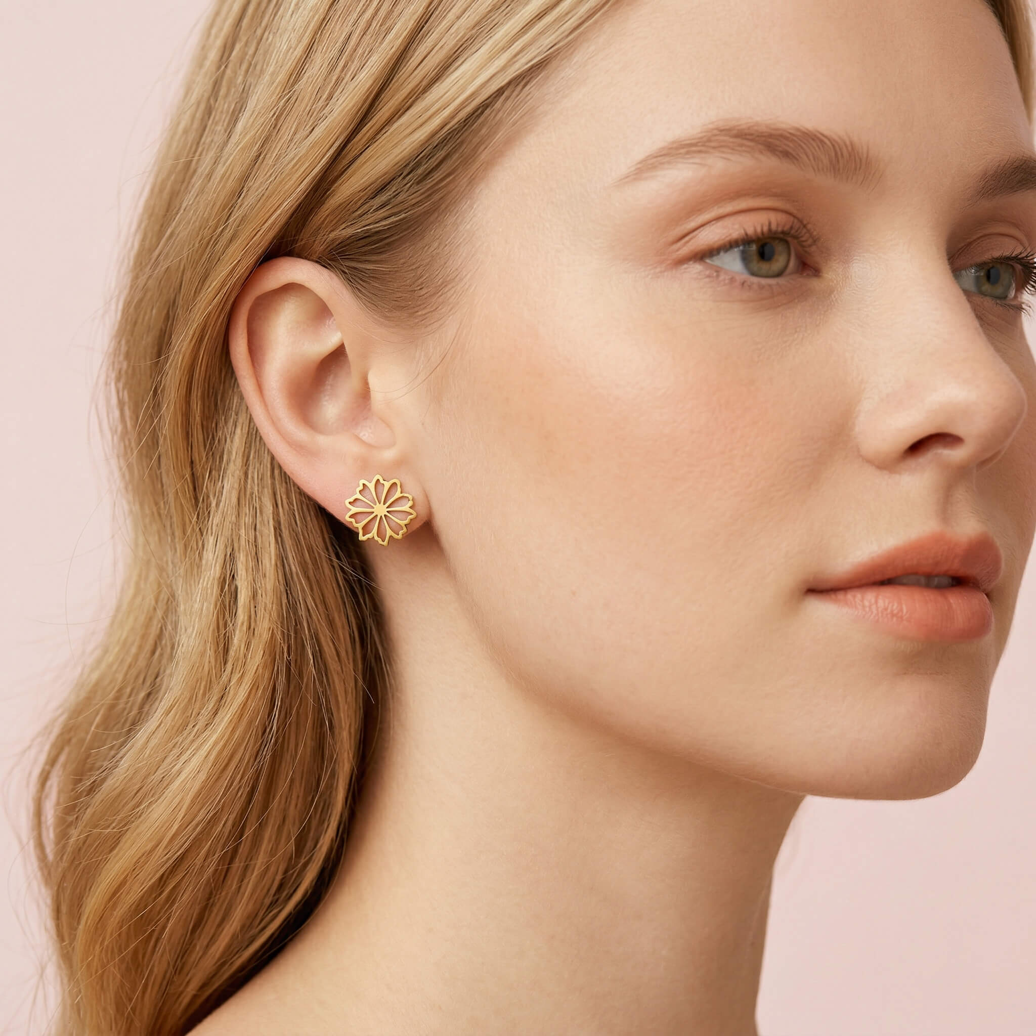 Aretes Flor Radiante