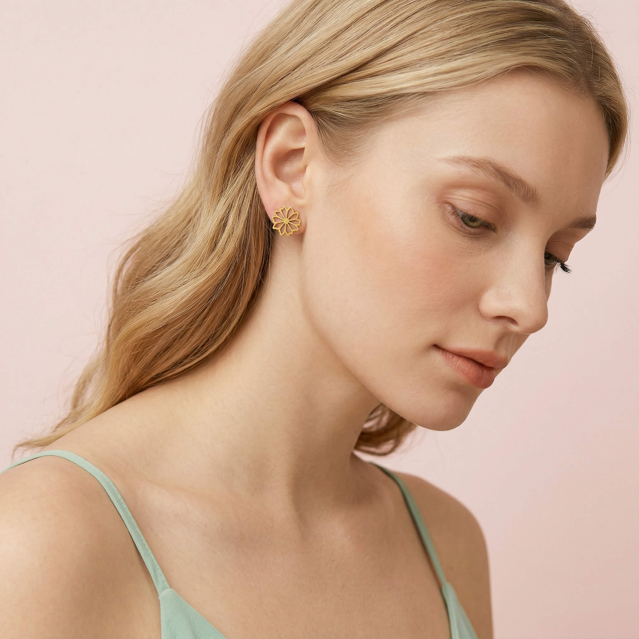 Aretes Flor Radiante