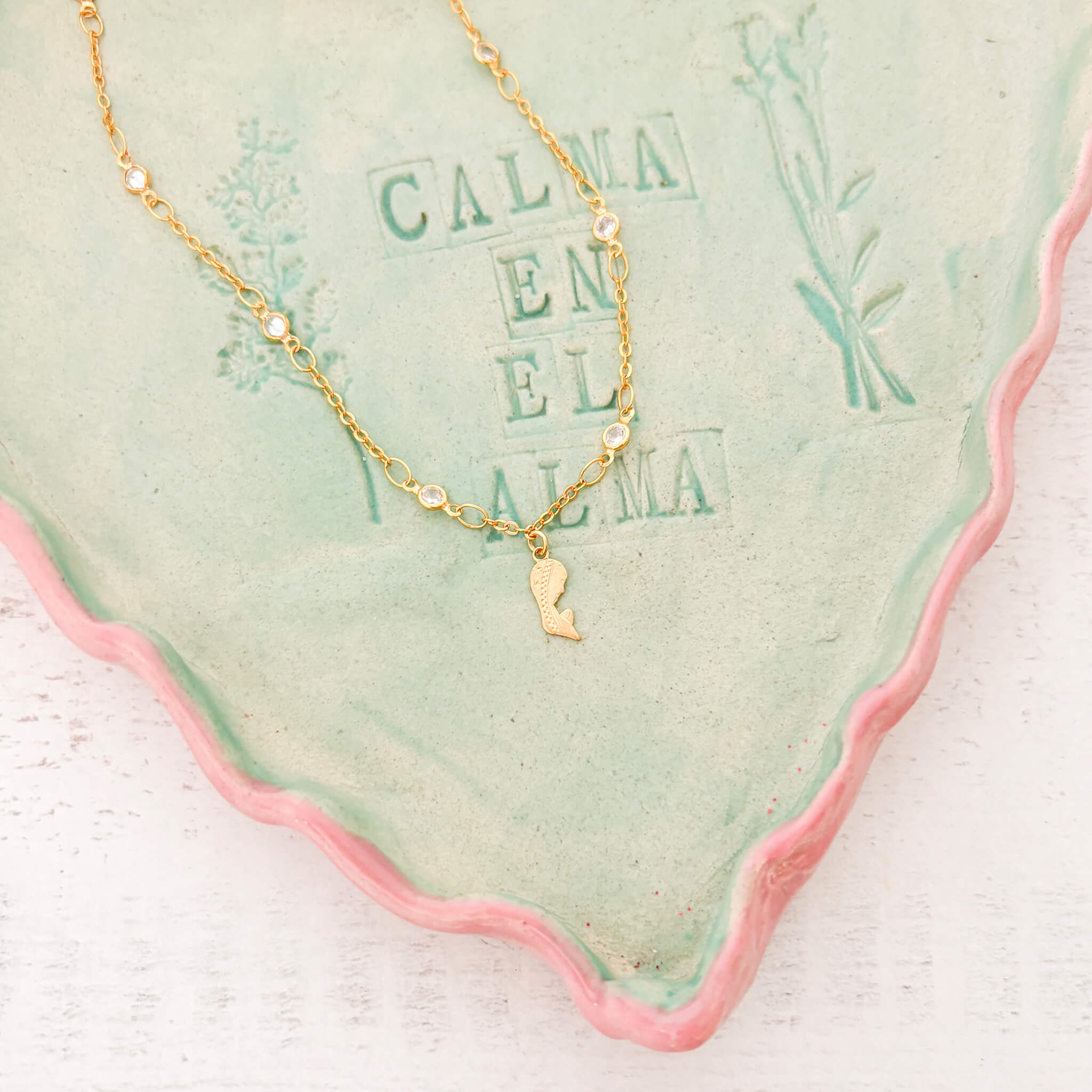 Collar Virgencita Zircón Con Significado