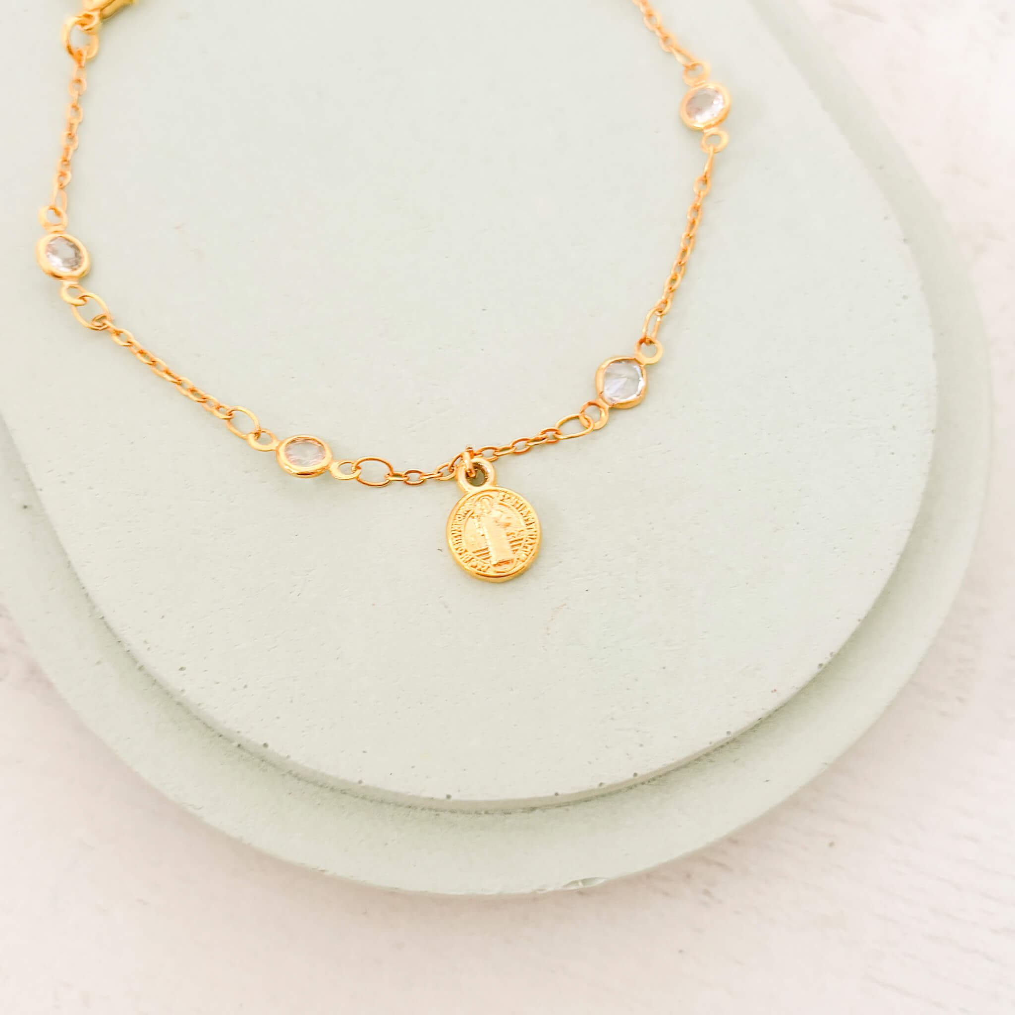 Pulsera San Benito Zircón Broche Con Significado