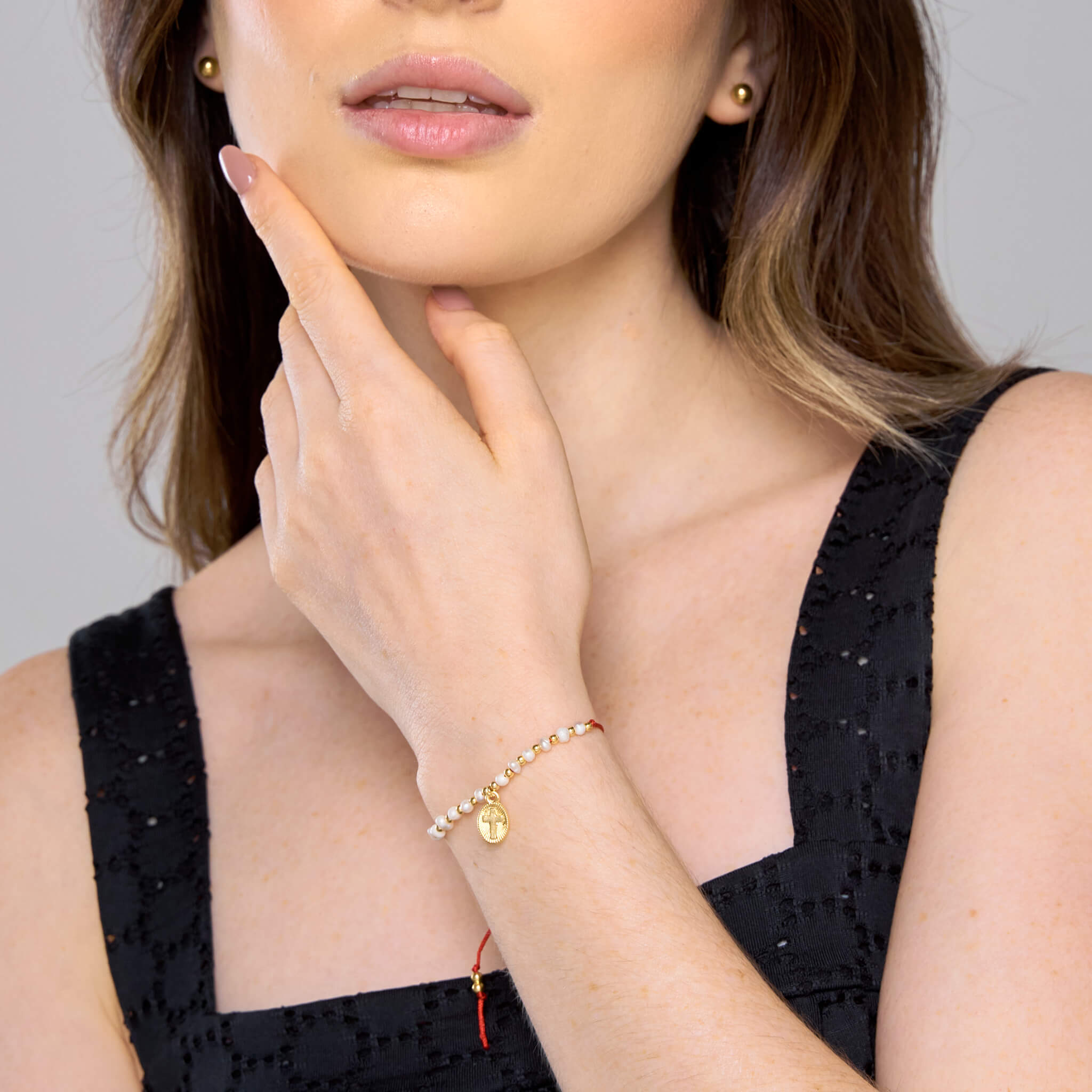 Pulsera Cruz Perlas De Agua Dulce Ajustable Con Significado