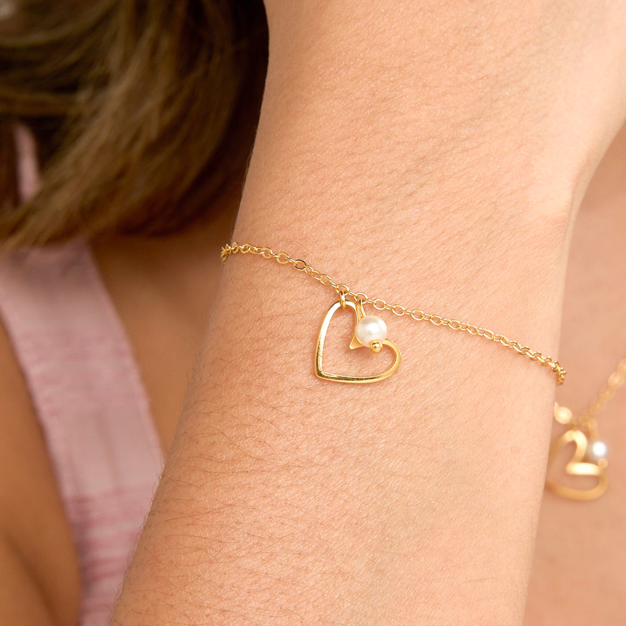 Pulsera Corazón Silueta Perla Broche Con Significado