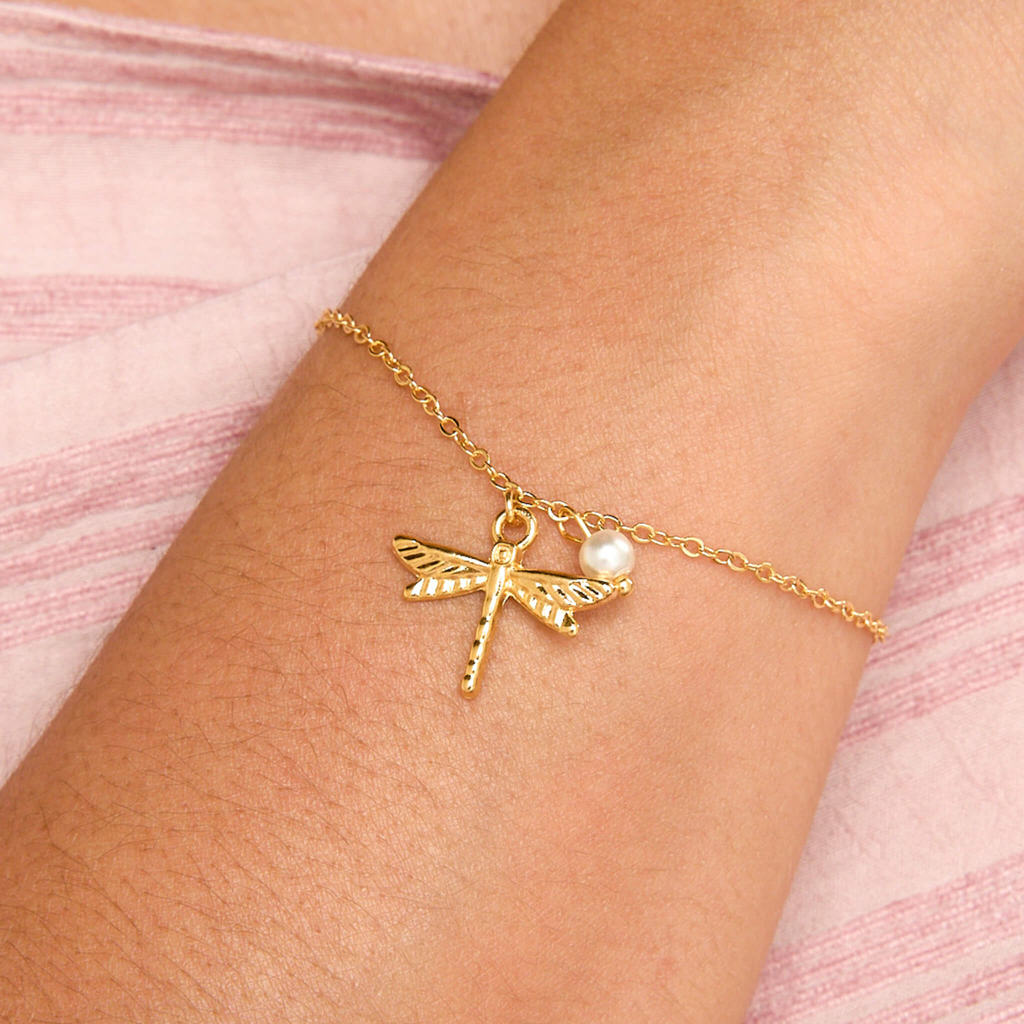 Pulsera Libélula Perla Broche Con Significado