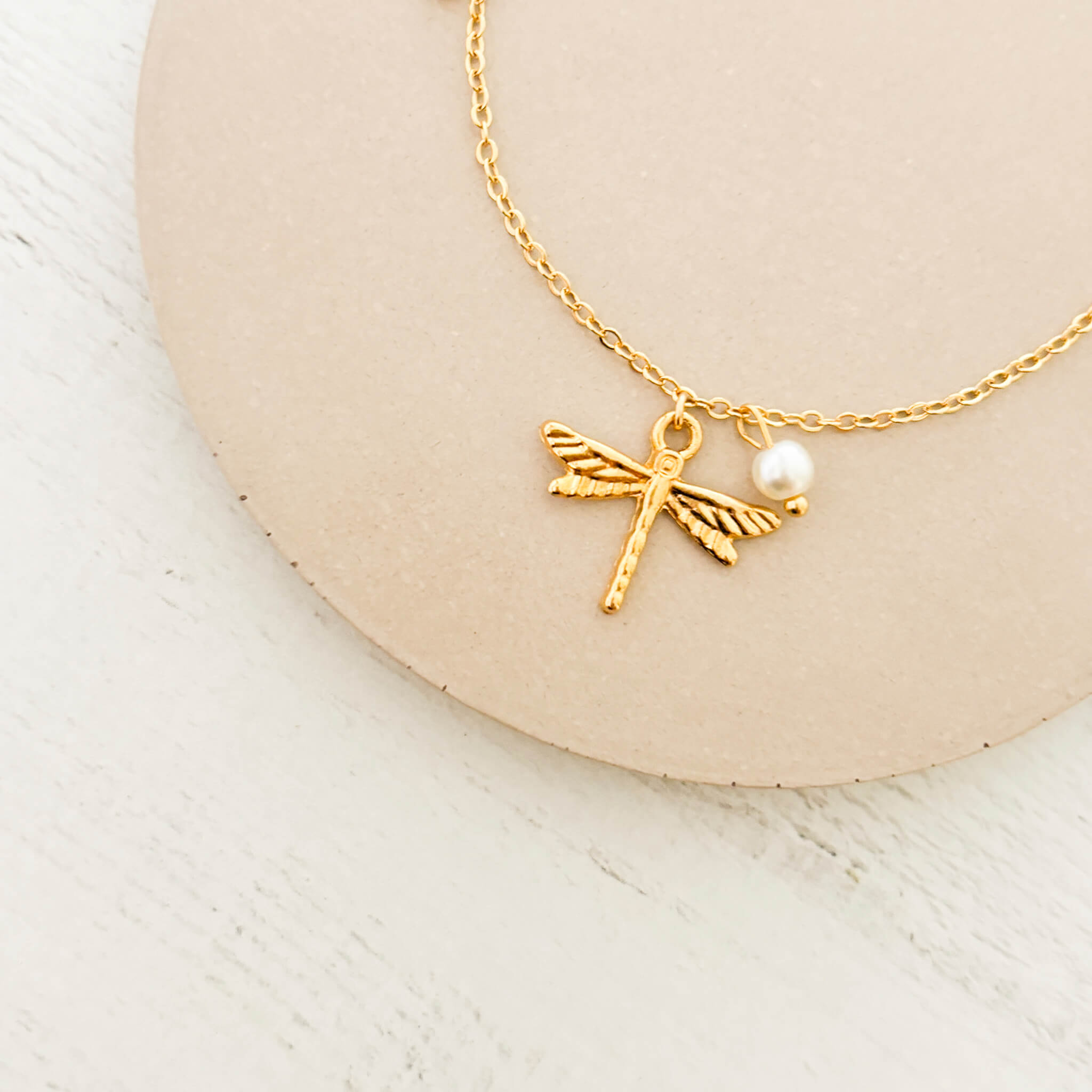 Pulsera Libélula Perla Broche Con Significado