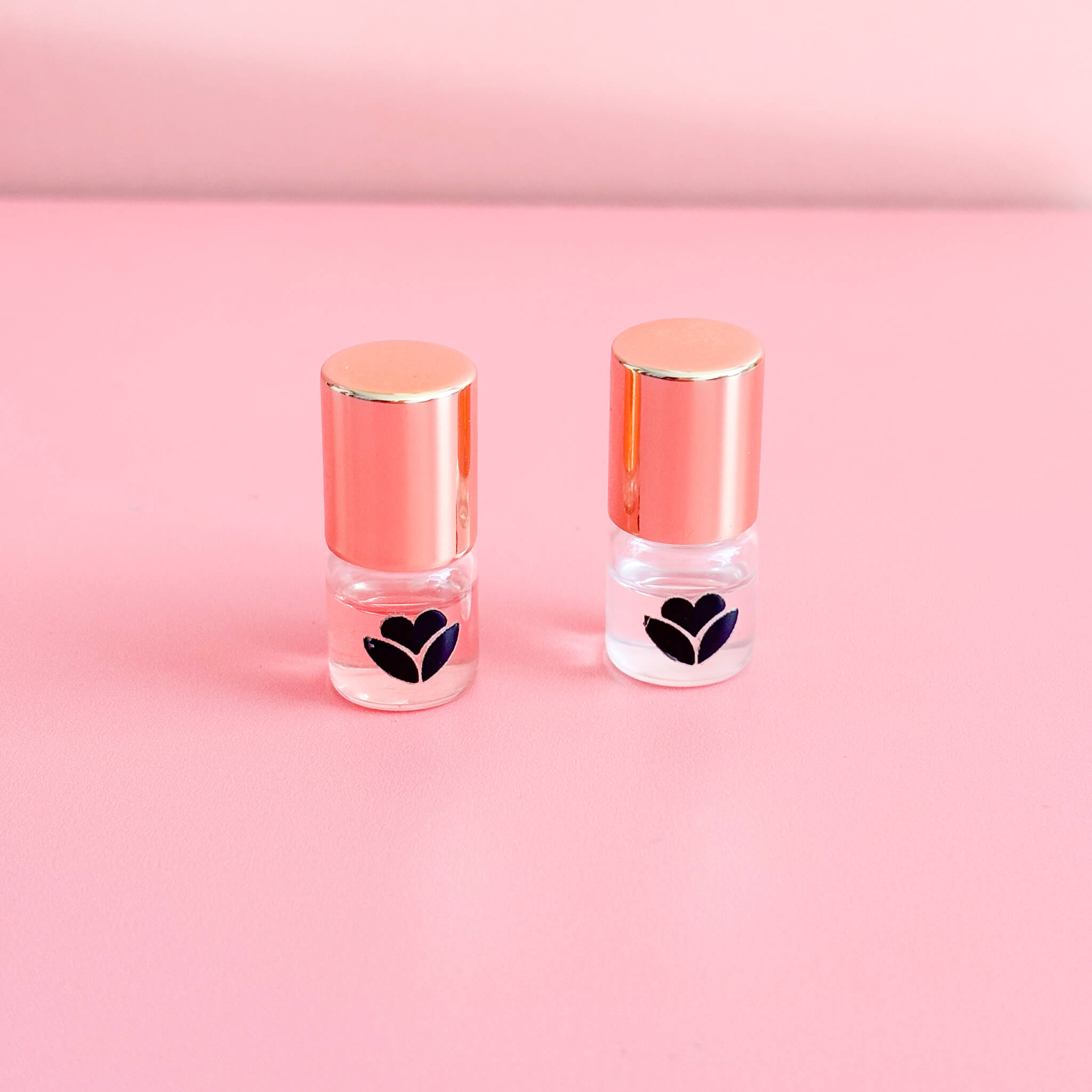 Set x2 de Mini Frascos Dorados para Perfumes y Aceites – 1 ml