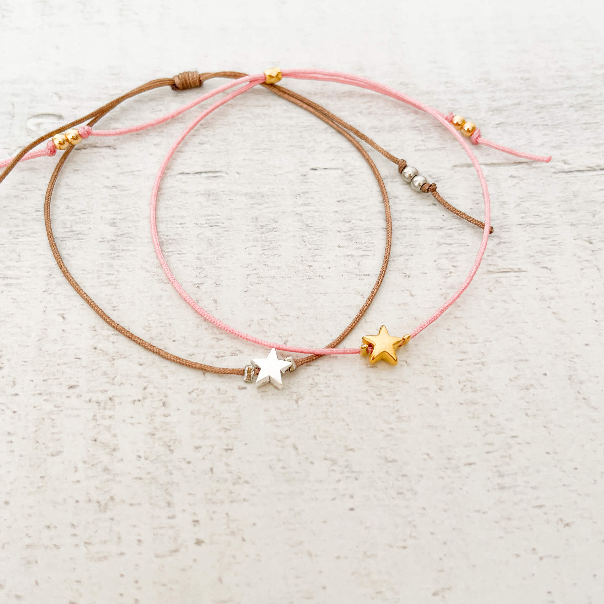 Pulsera Parejas Estrella Hilo Rosado Café