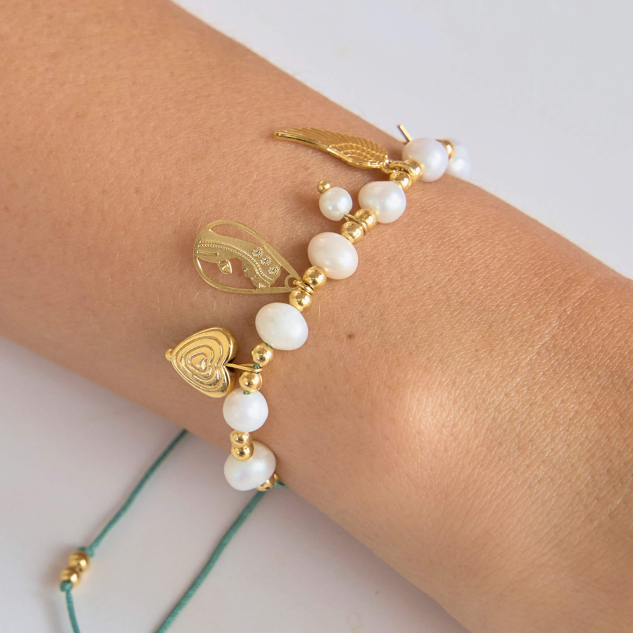 Pulsera Intenciones Perlas de Agua Dulce Hilo Verde Con Significado