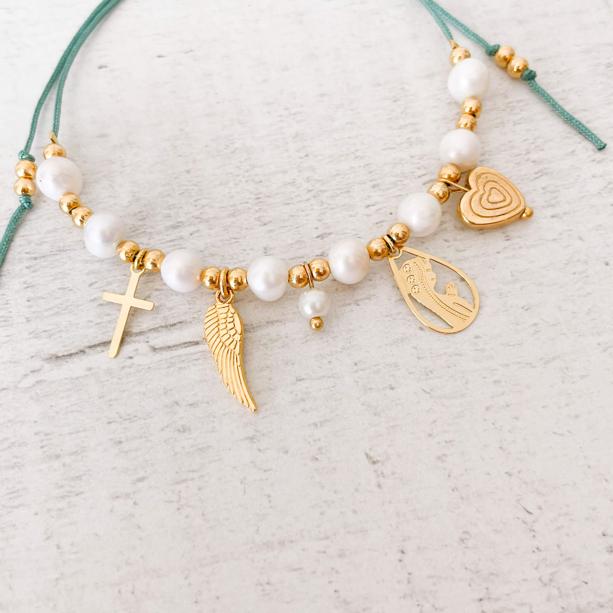 Pulsera Intenciones Perlas de Agua Dulce Hilo Verde Con Significado