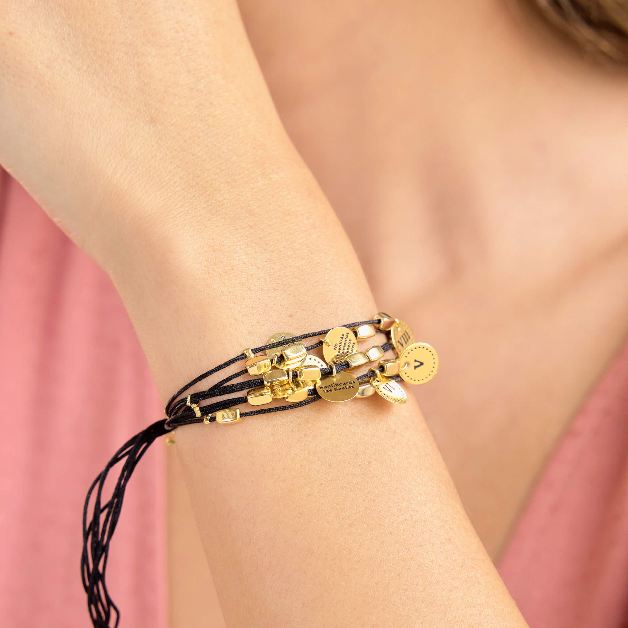 Pulsera 10 Mandamientos Hilo Negro Con Significado