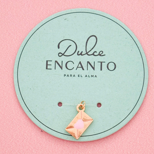 Dije Carta Corazón Rosado