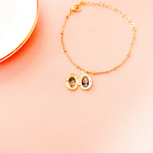 Pulsera Relicario Mini Ovalado Liso Clásico