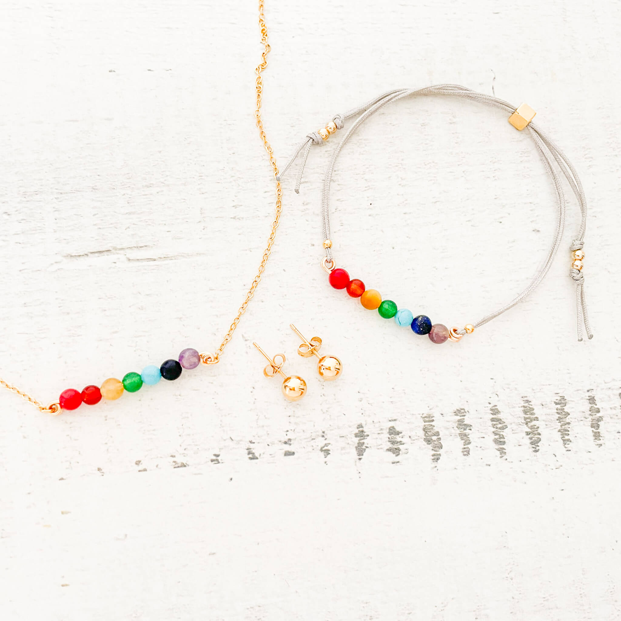 Set Cadena 7 Chakras + Pulsera 7 Chakras Hilo Gris + Topos